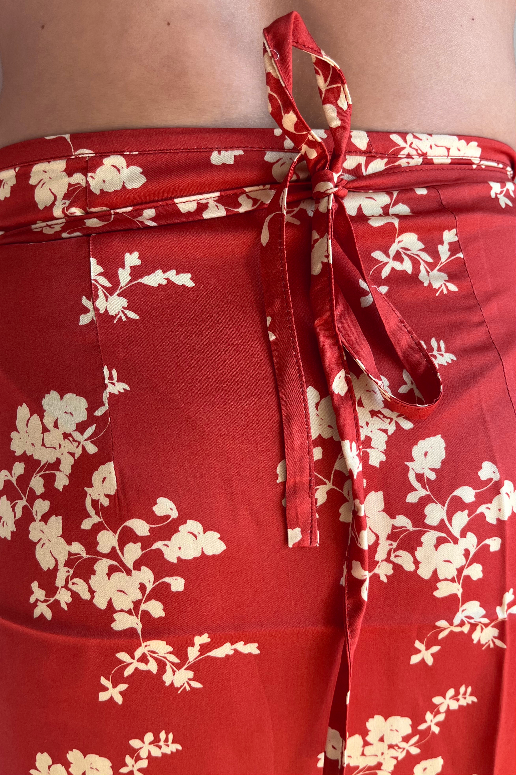 Pareo in red blossom