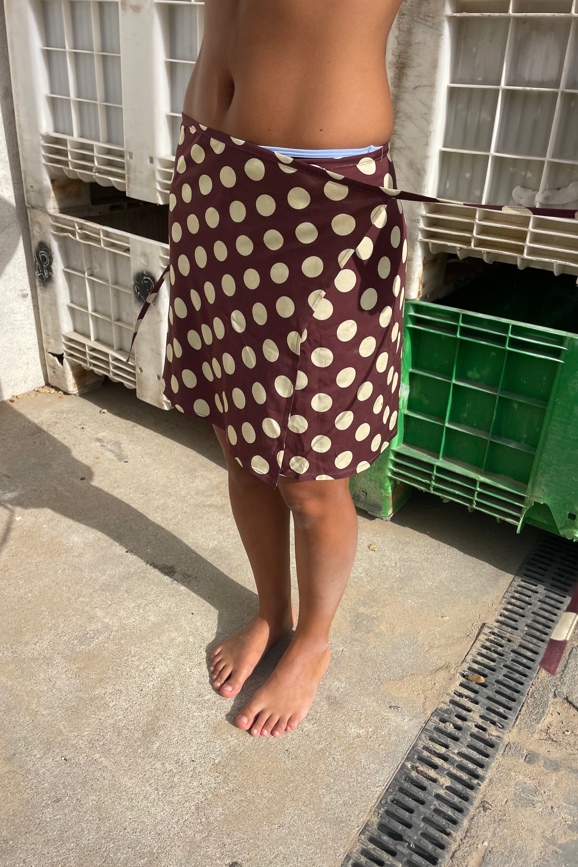 Pareo in yellow polka